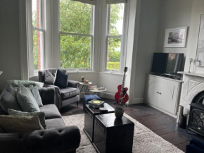 Beautiful 3 bed house in Rathgar short walk to Dublin city centre